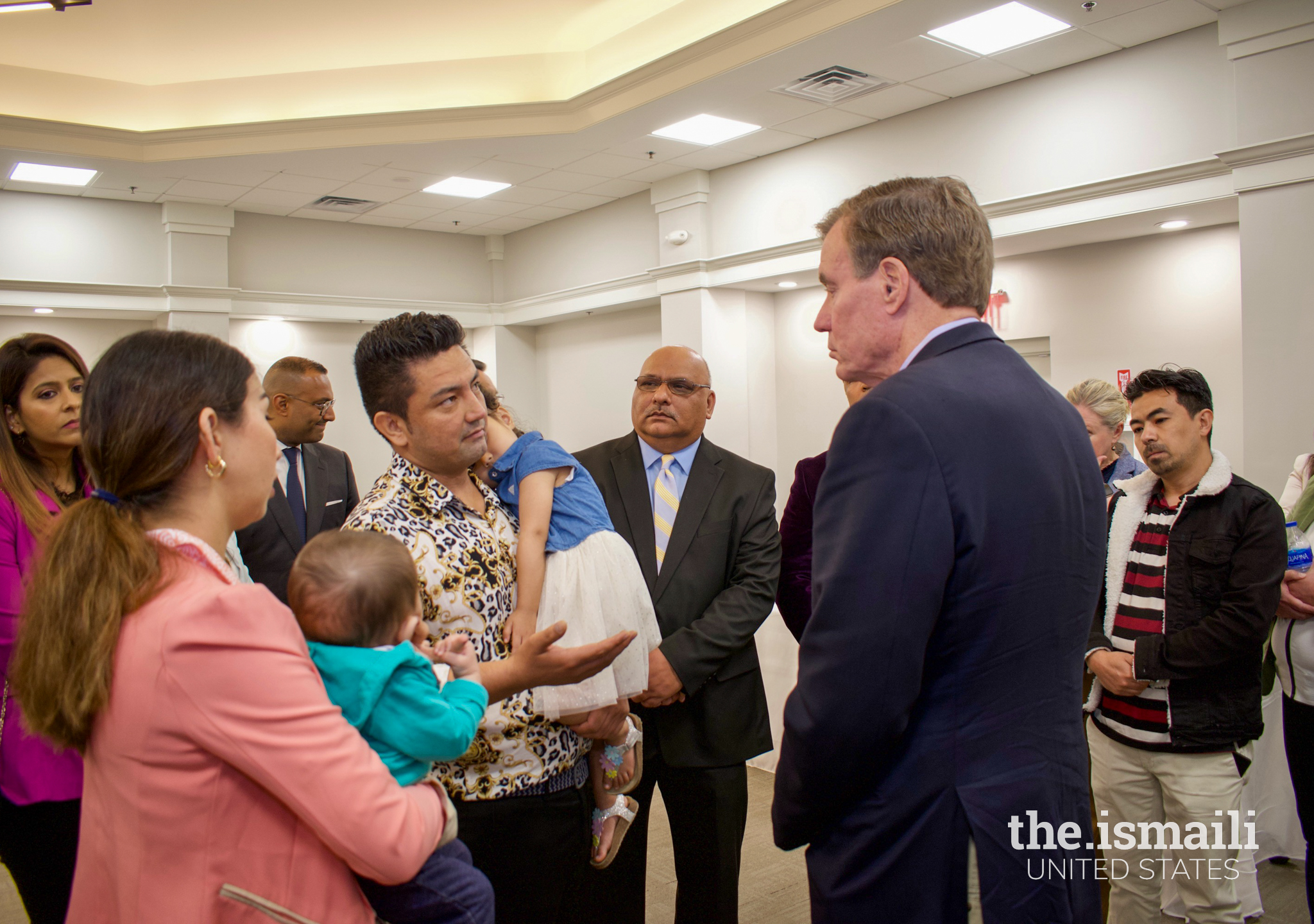 Sen. Warner with Jamati members