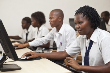 O Programa de Apoio Rural Costeiro da AKF (CRSP) transformou o Instituto Agrário de Bilibiza numa instituição de ensino de excelência em Cabo Delgado, Moçambique. 