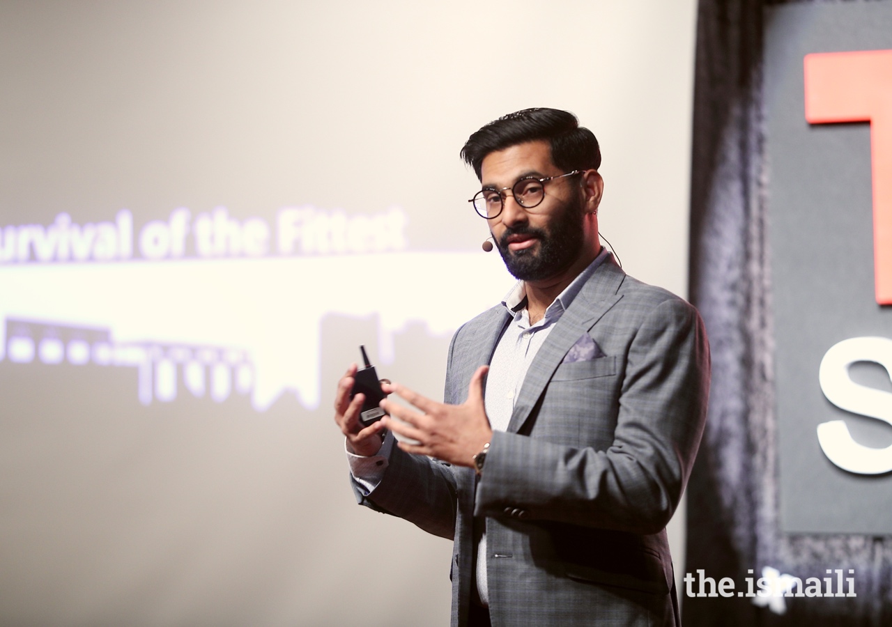 Dr Sahirzeeshan Ali, delivering a TEDx talk in Sugar Land, TX  on the use of Artificial Intelligence in cancer diagnosis and treatment.