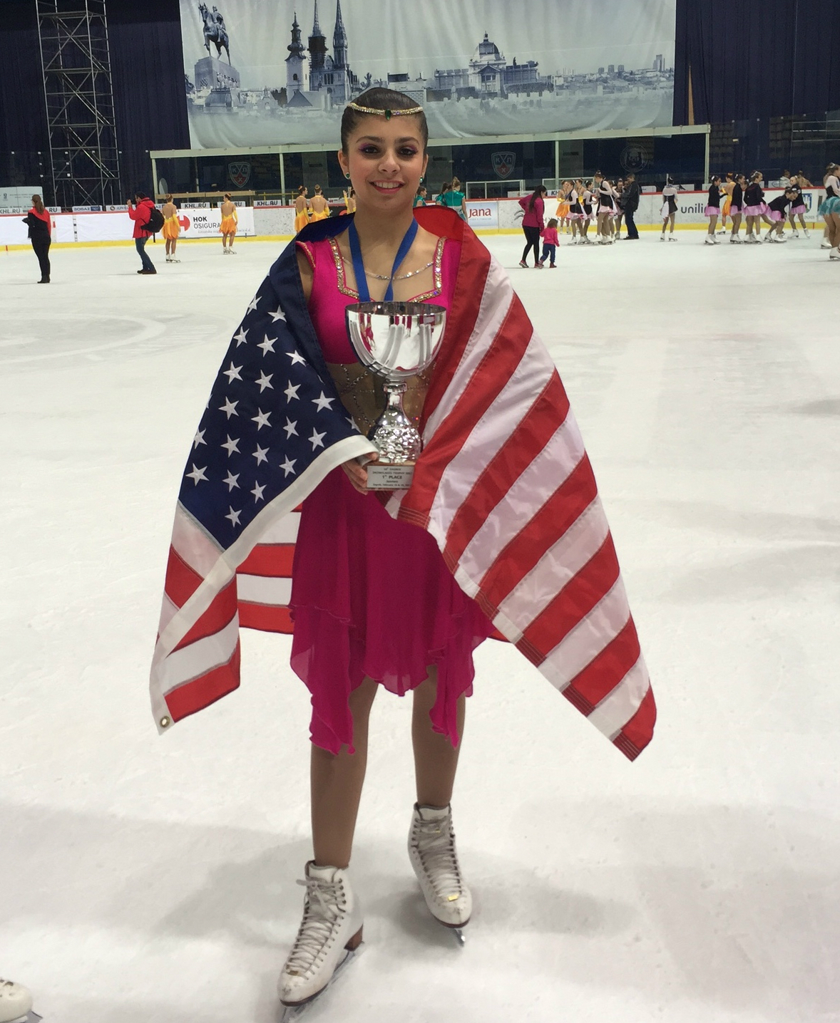 Aliyah Zagreb 2: Aliyah Shaikh with her trophy in Zagreb