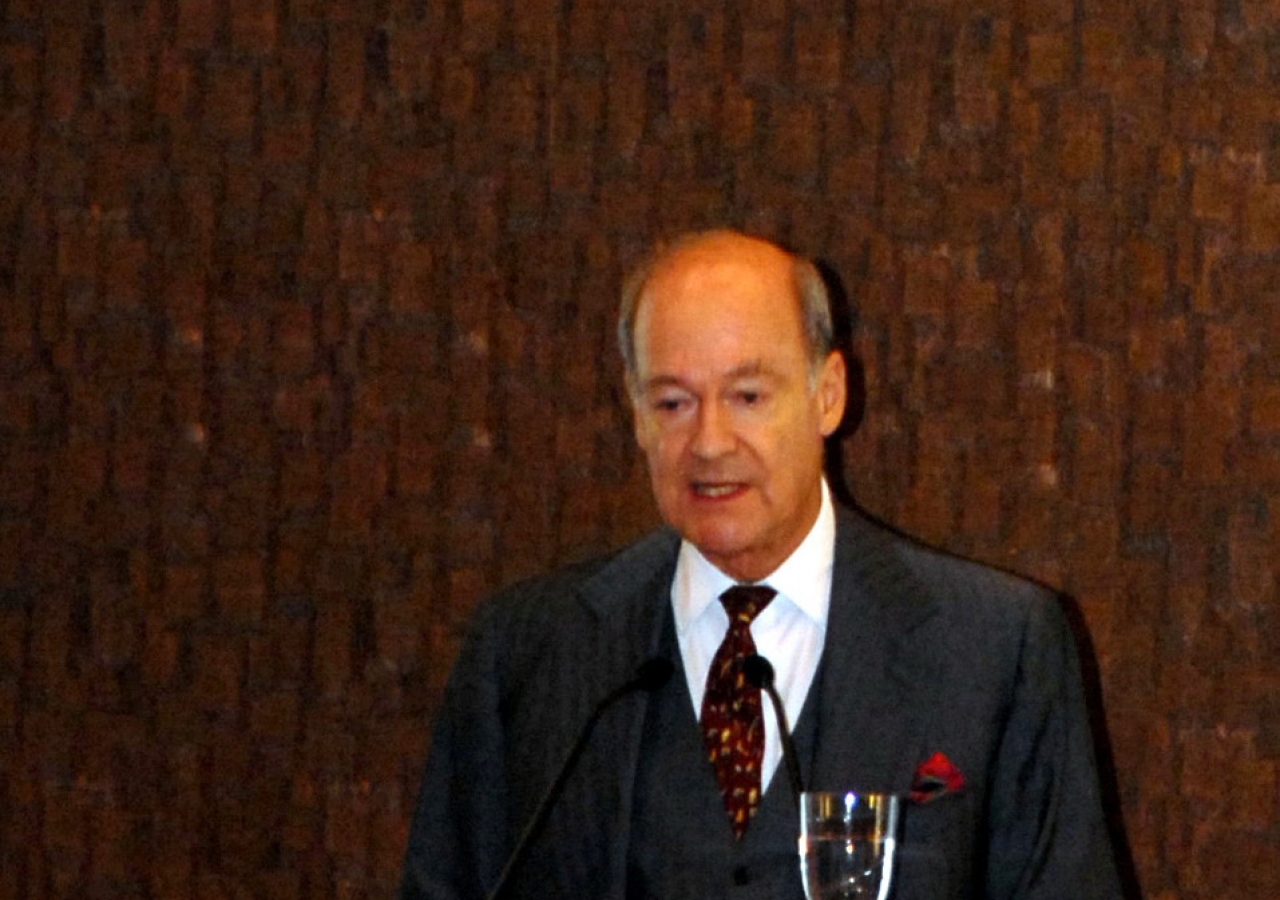 Prince Amyn Aga Khan speaking at the Ismaili Centre Dubai. 