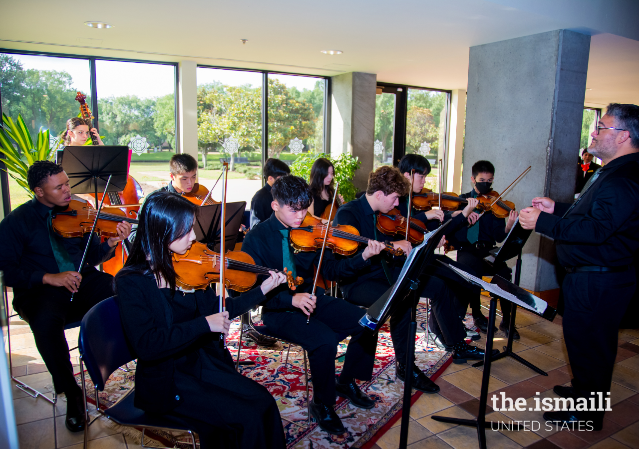 The Strake Jesuit Orchestra playing during the interlude.