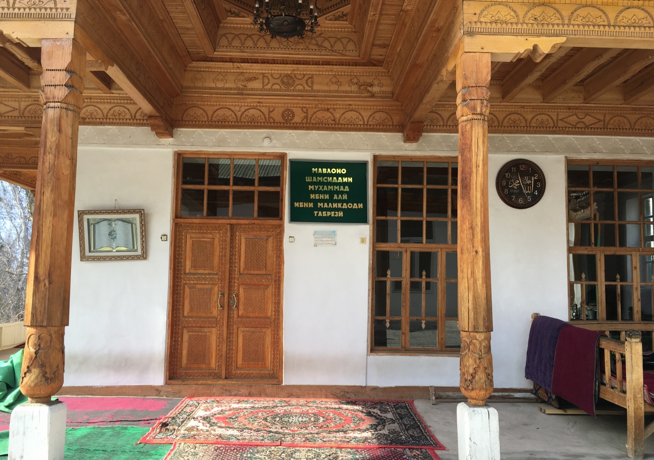 Shams al Tabrizi shrine and mosque refurbished and well looked after by villagers at Veshab village.