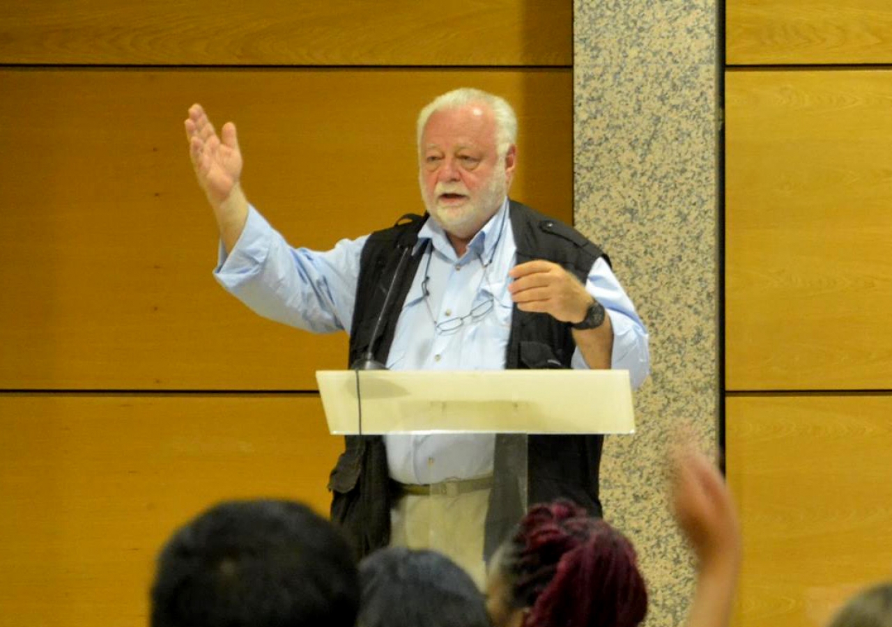 Fredric Roberts speaking at the graduation ceremony. AKF Portugal / Sofia Nunes