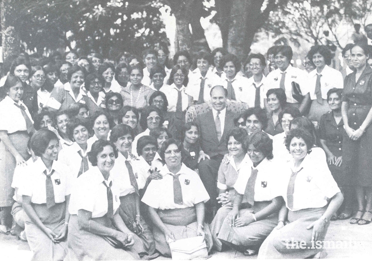 Mawlana Hazar Imam with the Ladies Ismaili Volunteer Corp, Kisumu.