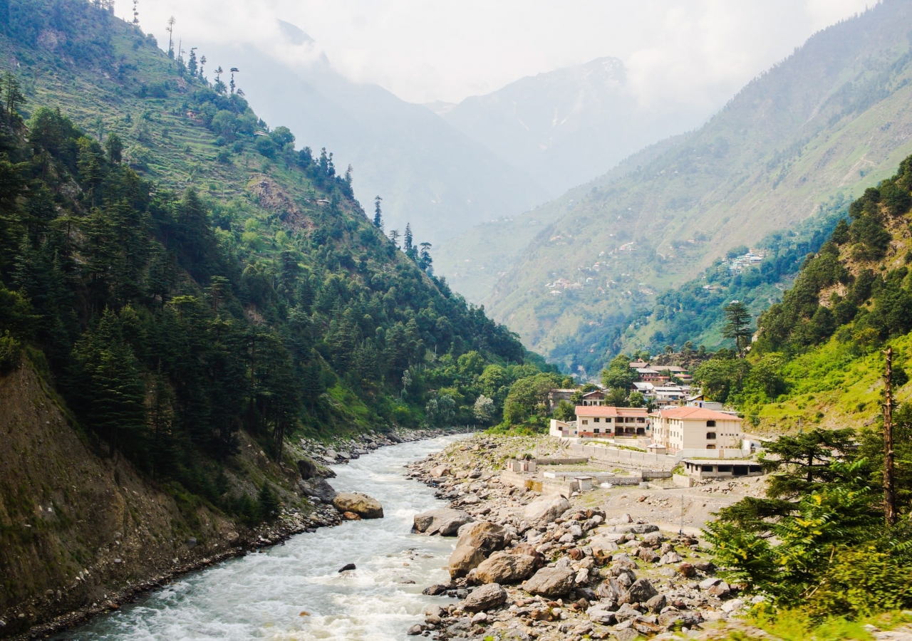 Tranquil scene of a village in Chitral. Photo: Zain Reza/Unsplash.