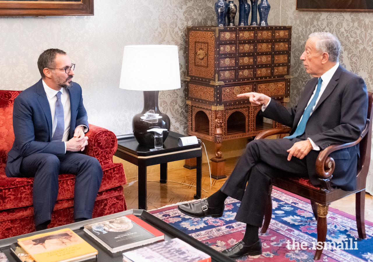 Prince Rahim in conversation with President Marcelo Rebelo de Sousa in Lisbon.