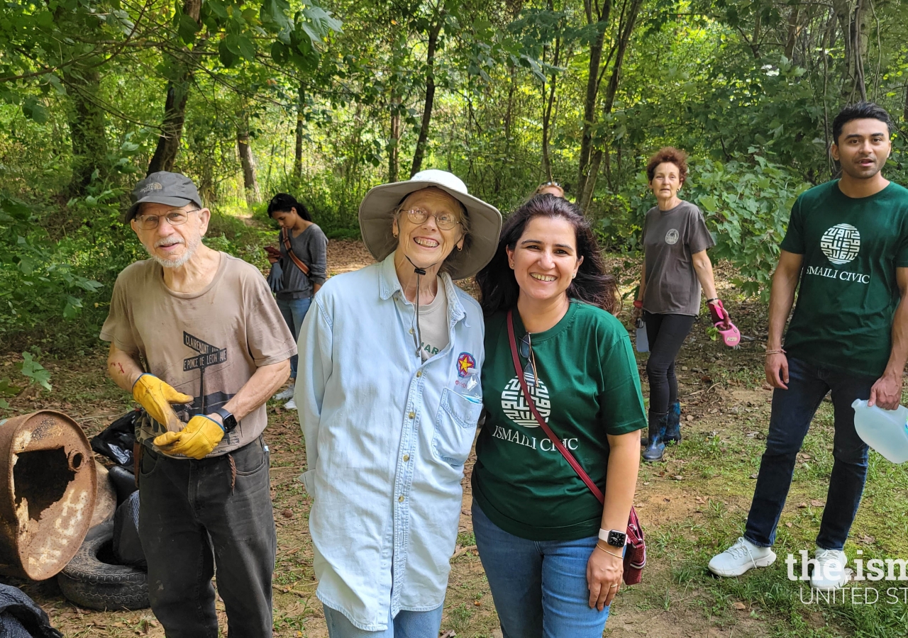 Ismaili CIVIC volunteers work in partnership with individuals from The Episcopal Church of Epiphany, Georgia Interfaith Power & Light, Interfaith Atlanta, and other interfaith groups at Mason Mill Park in Decatur, Georgia.