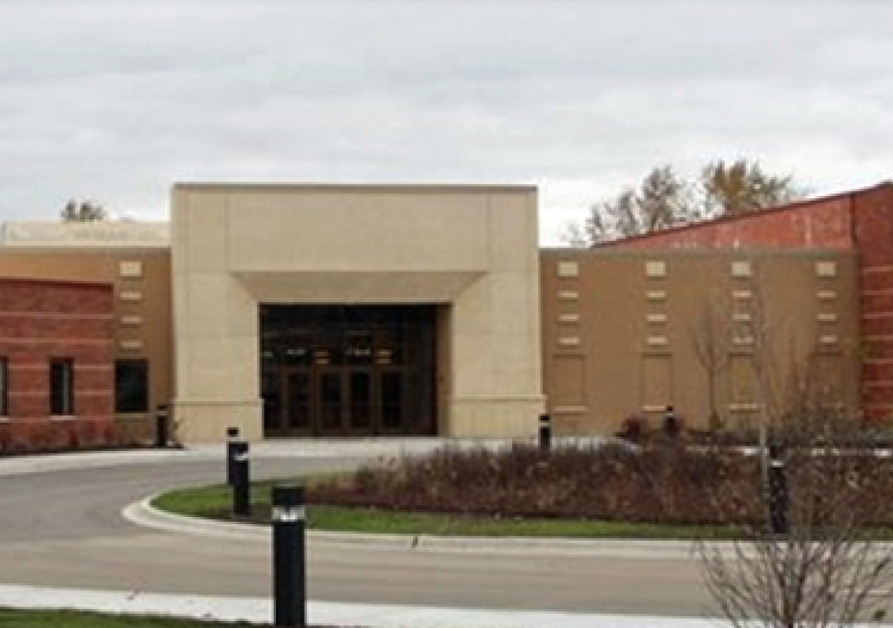 A view of the Glenview Jamatkhana front entrance.  