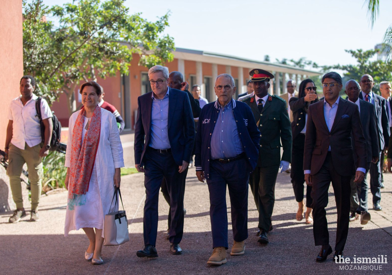 Tour of the Aga Khan Academy, Maputo by the President of East Timor