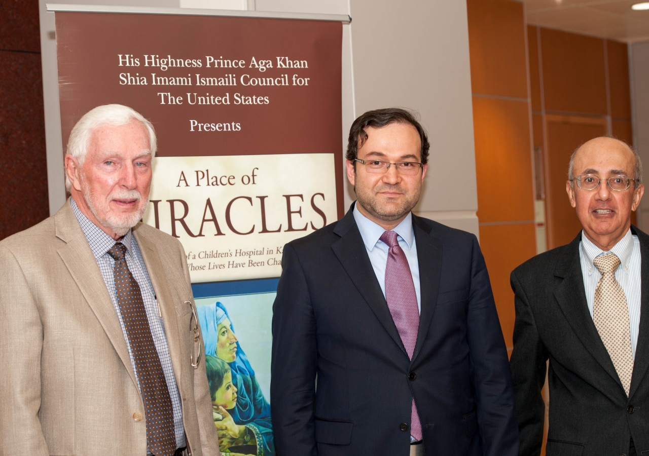 Consul General of Afghanistan, Abdul Majied Danishyar (center), Lee Hilling, and Dr. Rafiq Dossani, Moderator of the discussion at the University of Southern California.