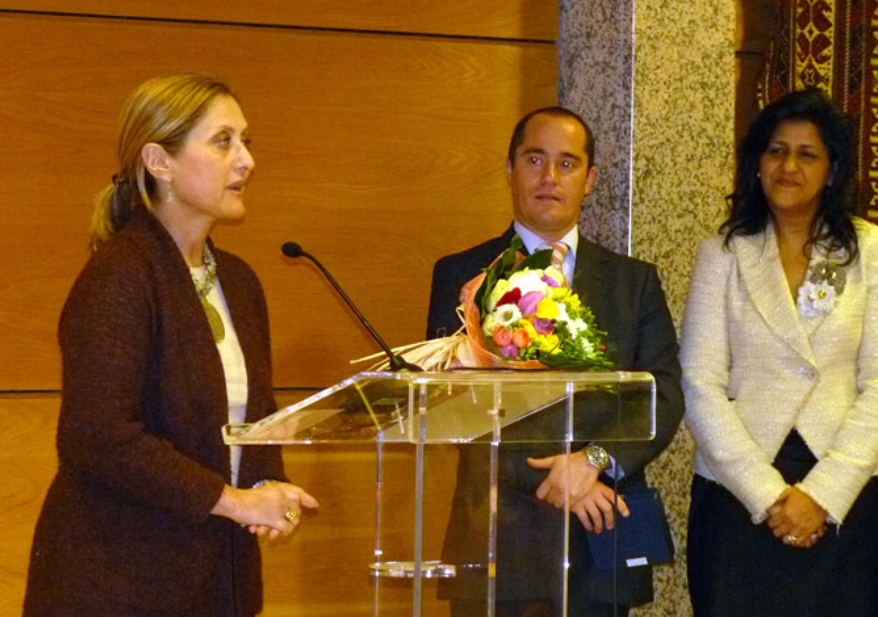 Marking International Women’s Day, journalist Maria Elisa Ferreira addresses the audience at the Ismaili Centre, Lisbon.