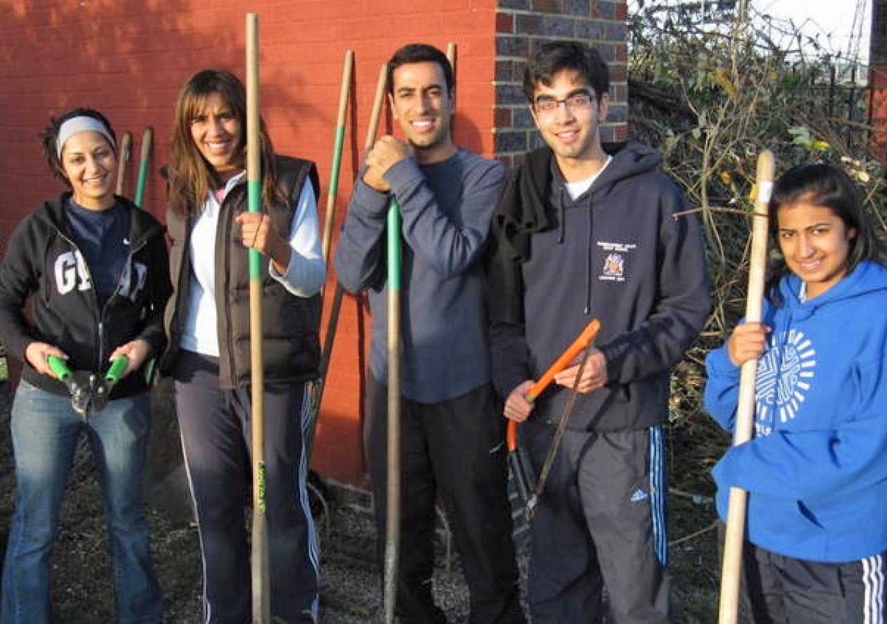 Volunteers at Bow Creek, the future site of the 2012 Olympic Park.