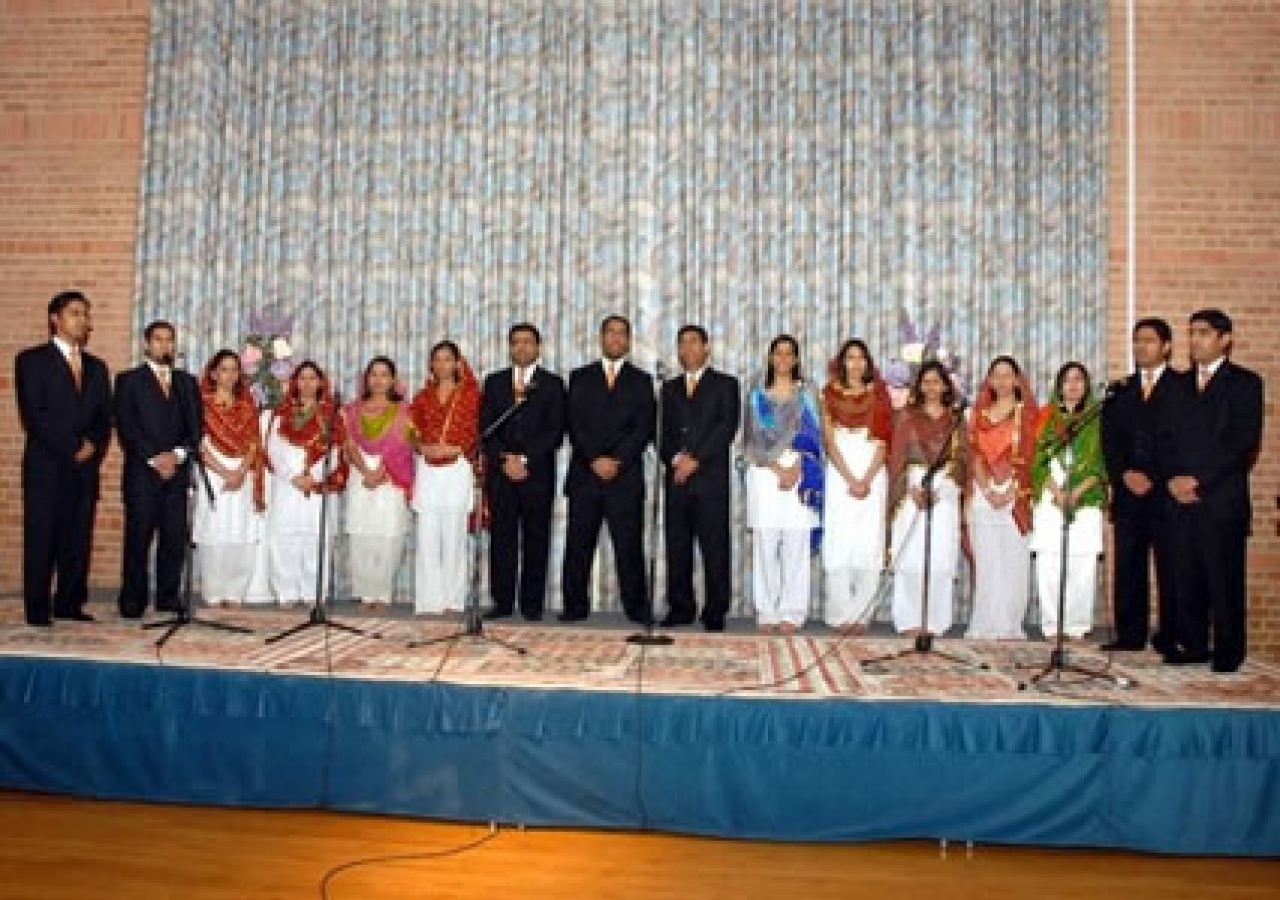 The Ismaili Choir singing Naat-e-Rasul (Poetry in praise of Prophet Muhammad) in Houston  