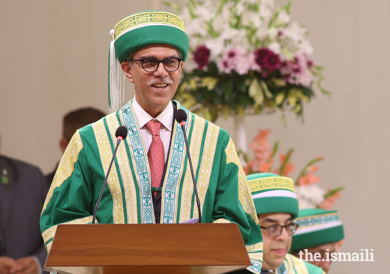 President Sulaiman Shahabuddin delivers a Convocation address to graduands, their families, faculty, AKU leadership, supporters, and well-wishers on 18 March 2023.