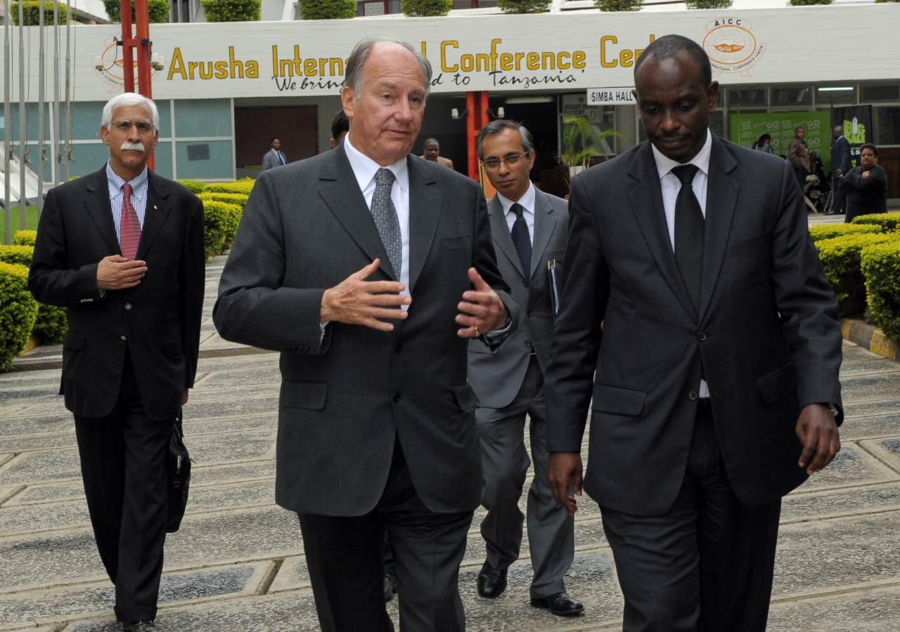 Mawlana Hazar Imam met with Ambassador Dr. Richard Sezibera, the Secretary General of the East African Community at the Arusha International Conference Centre.