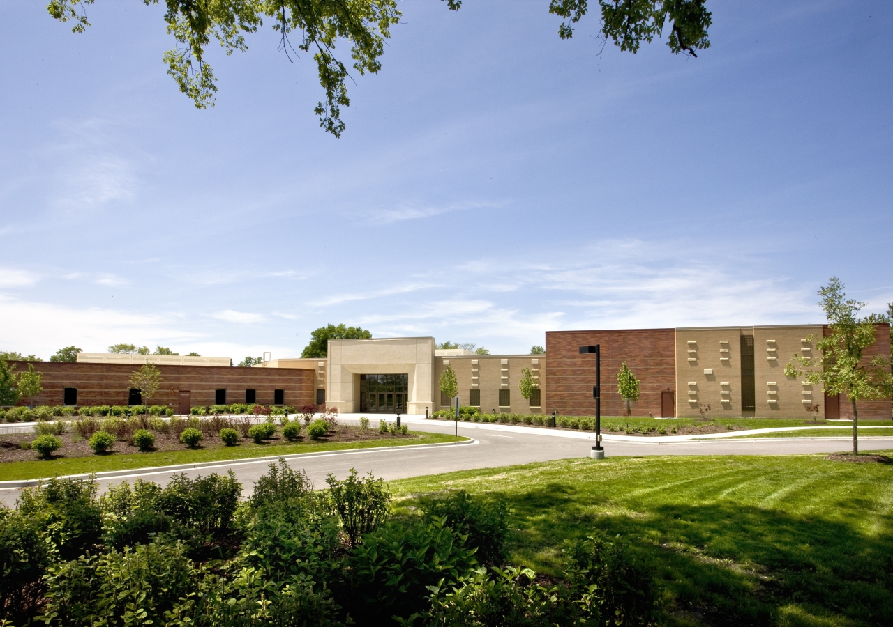 Entrance and front facade of the Ismaili Jamatkhana, Glenview