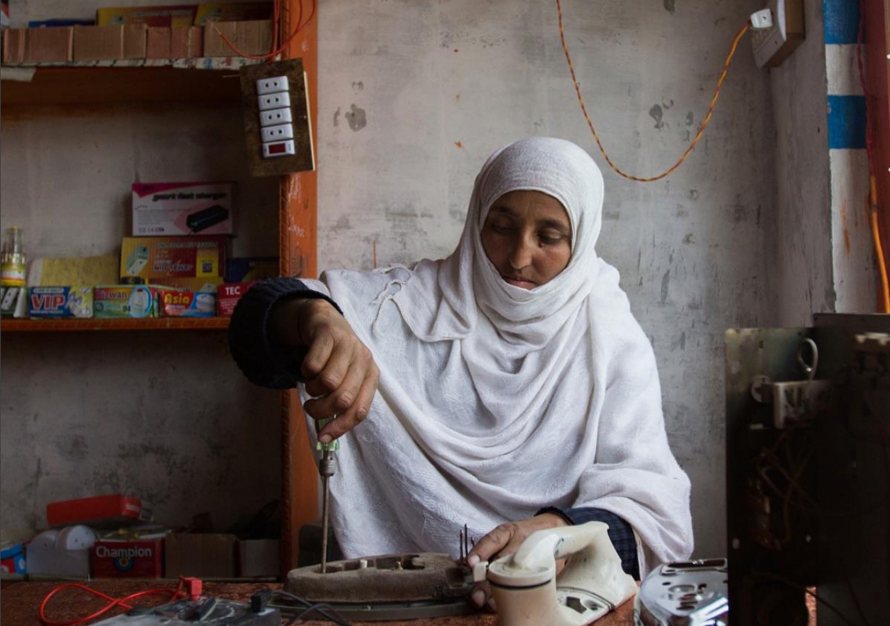 Entrepreneur Zehra pictured in Northern Pakistan. TKN volunteers have supported the launch of Accelerate Prosperity, an incubator for start-ups in Tajikistan, Afghanistan and Pakistan - a partnership between AKF and AKFED.