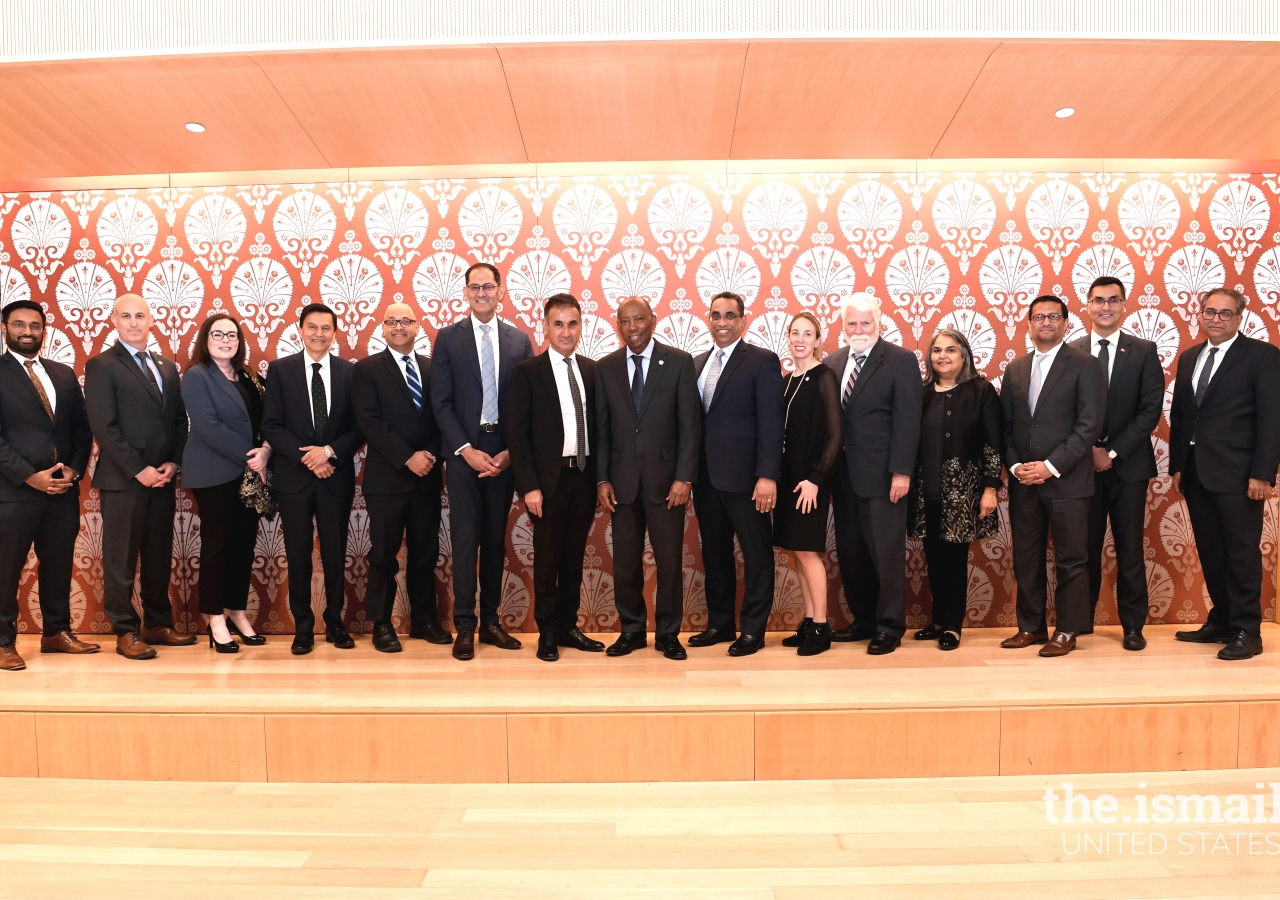 Delegation from the City of Houston and leadership of the Ismaili Councils for Canada and USA pose for a group picture at the dinner. (L to R) Irfan Ali, Chris Olson, Kiran Hayat, Zahir Kassam, Khalil Shariff, Salim Bhanji, Ameerally Kassim-Lakha, Mayor Sylvester Turner, Al-Karim Alidina, City Council Member Abbie Kamin, Andy Icken, Celina Shariff, Murad Ajani, Dr. Adil Shamji, MPP, Dr. Moez Rajwani.