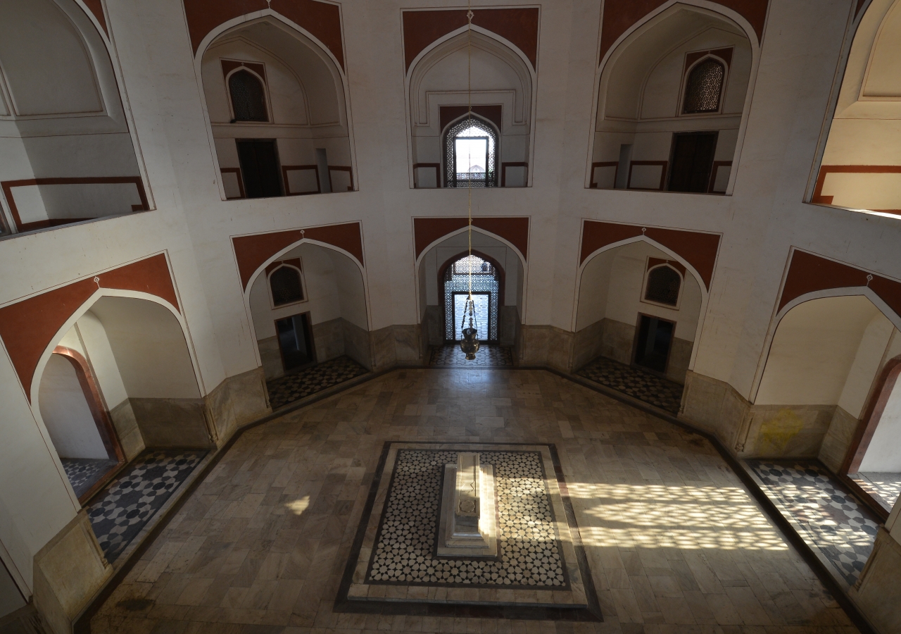 The main hall of Humayun’s Tomb.