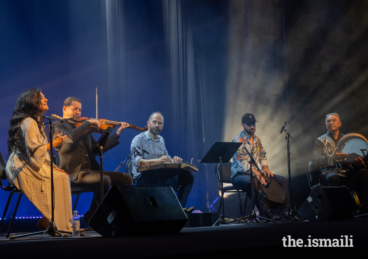 Cinq Aga Khan Master Musicians ont interprété une sélection de compositions envoûtantes.