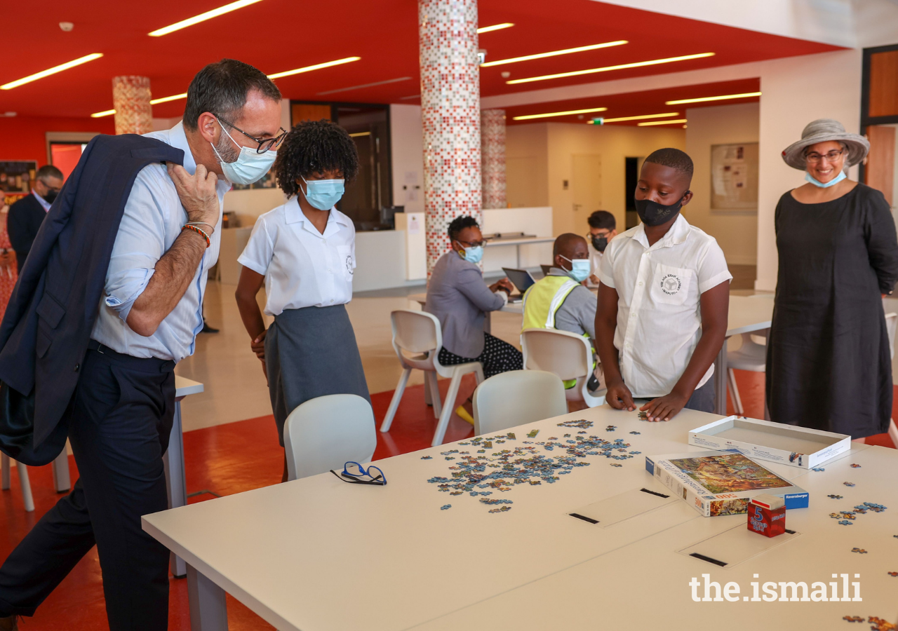 Prince Rahim spent time with students and staff at the Aga Khan Academy Maputo campus on 18 March 2022.