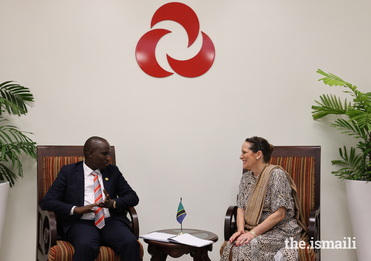 Princess Zahra in conversation with Tanzanian Deputy Prime Minister Dr Doto Mashaka Biteko.