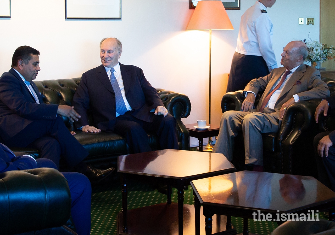 Mawlana Hazar Imam and Prince Amyn in conversation with Lord Ahmad of Wimbledon, Minister of State for the Commonwealth and the United Nations.