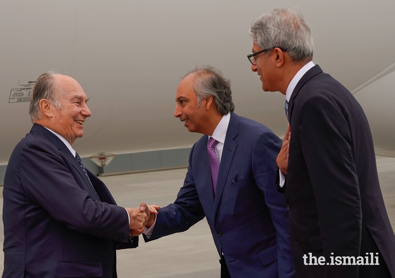 Mawlana Hazar Imam is greeted by AKDN Resident Representative for Canada Dr Mahmoud Eboo upon his arrival in Edmonton.