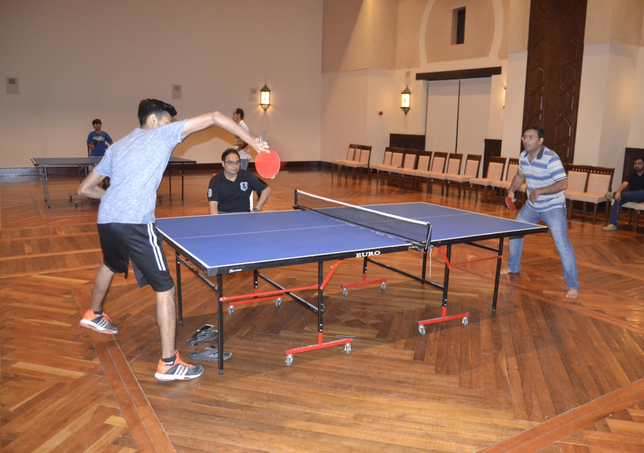 Table tennis match 