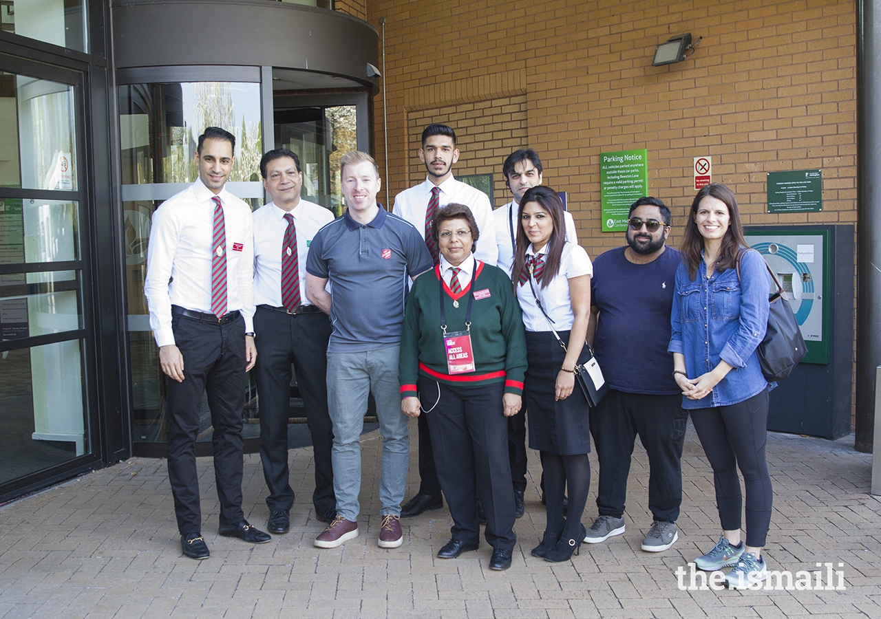 i-CERV and the Ismail Volunteer Corps partnered with The Salvation Army to prepare gift bags for the homeless and vulnerable people in Nottingham.