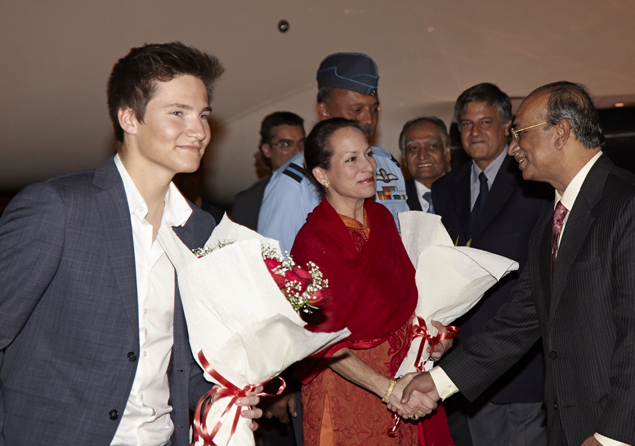 Princess Zahra and Prince Aly Muhammad are greeted by the Indian institutional leadership upon their arrival in New Delhi. TheIsmaili / Aziz Ajaney