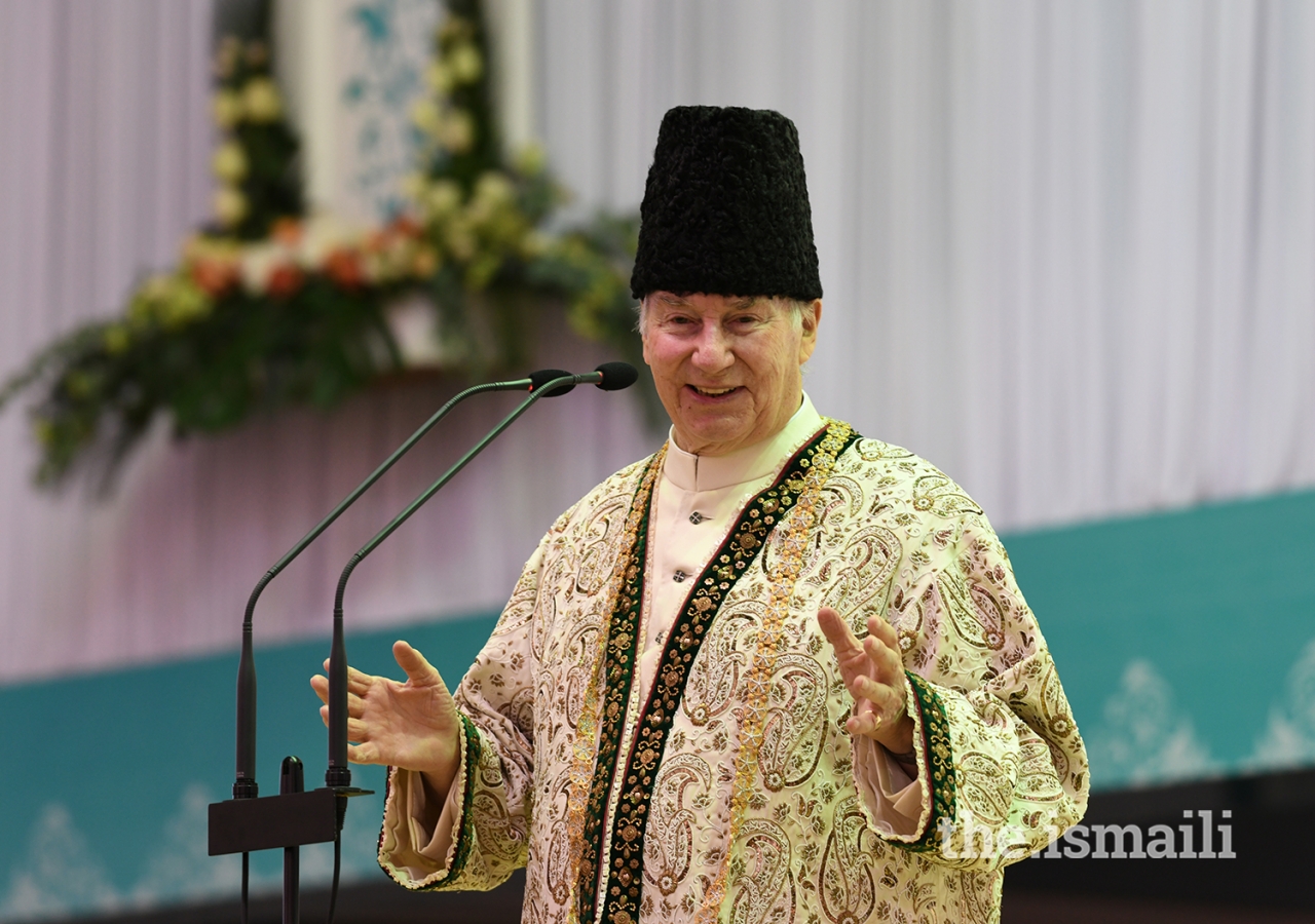 Mawlana Hazar Imam addresses the Jamat during the Diamond Jubilee Darbar in Nairobi