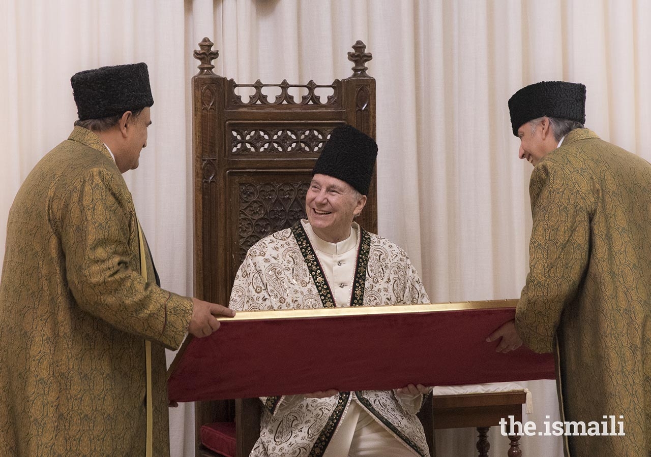 On the occasion of the designation of the Seat of the Ismaili Imamat, Mawlana Hazar Imam is presented with a gift on behalf of the global Jamat.