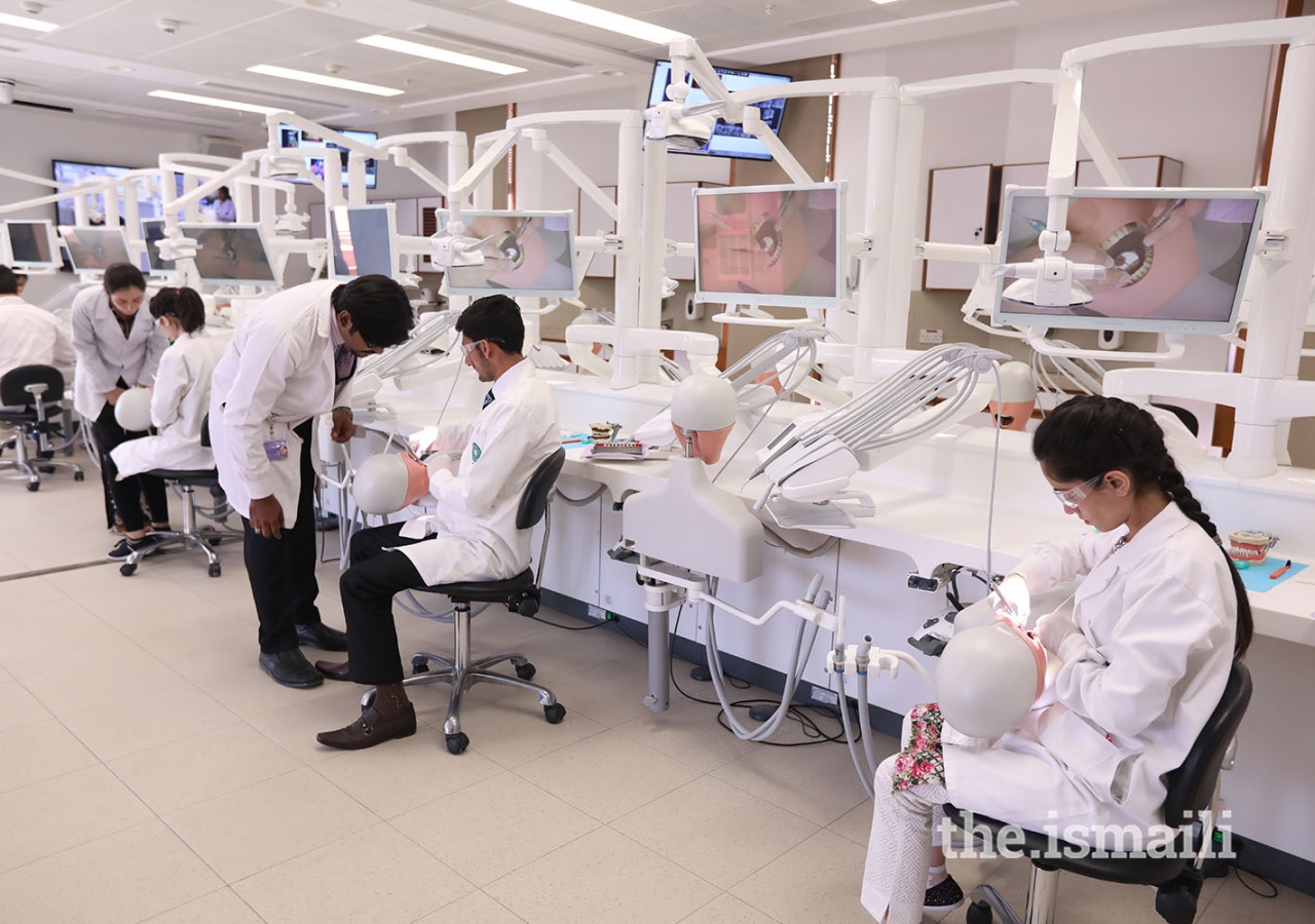 Students practice dental procedures on high-fidelity phantom heads under the supervision of experienced faculty at CIME’s state-of-the-art dental simulation lab.