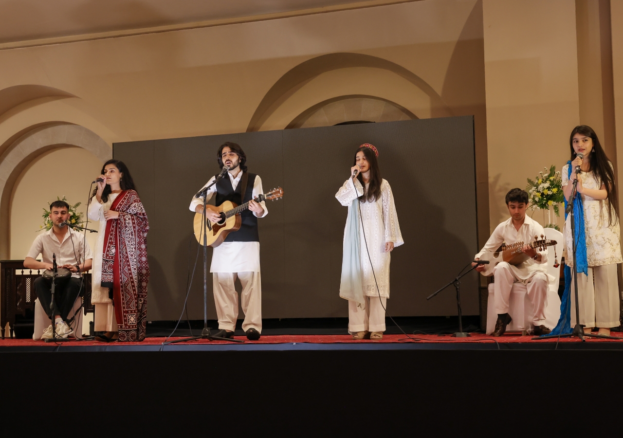 Performing artists from Gilgit-Baltistan and Chitral showcased their on-stage talents at the dinner, including the Coke Studio singer and songwriter Kashif Din.