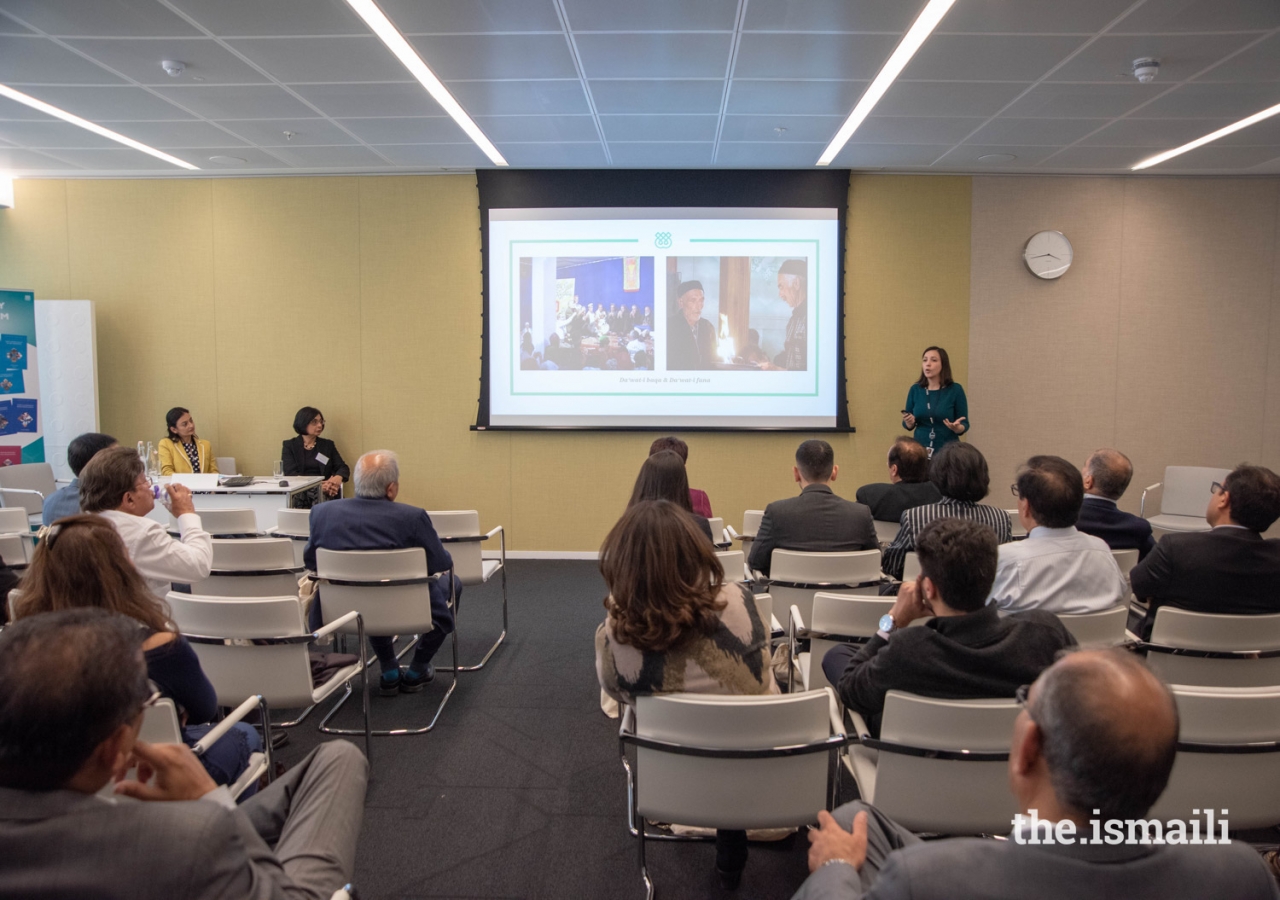 Guests attend an educational session led by the IIS’ Constituency Studies Unit.