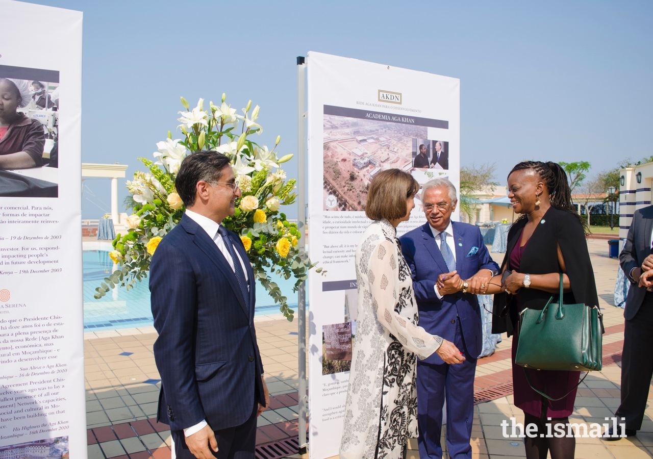 Mr Nazim Ahmad, along with his wife Mrs Khurshid Bachu, and the President of the Ismaili Council for Mozambique, Mr Amin Rawjee, welcome the High Commissioner of the United Kingdom, Ms NneNne Iwuji-Eme. 