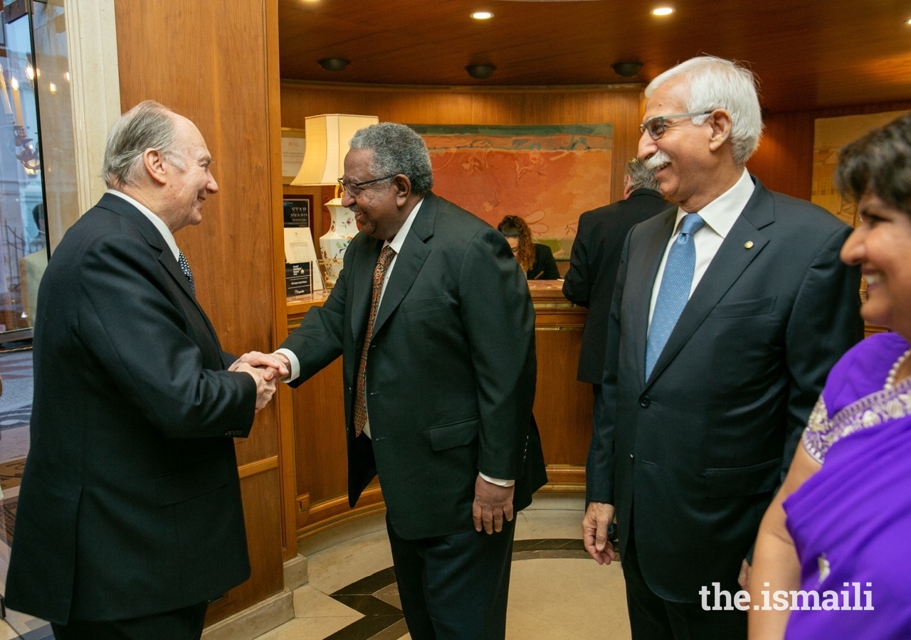 Mawlana Hazar Imam is welcomed to the celebratory event by Dr Haile Debas, Chairman pro tem of the AKU's Board of Trustees.