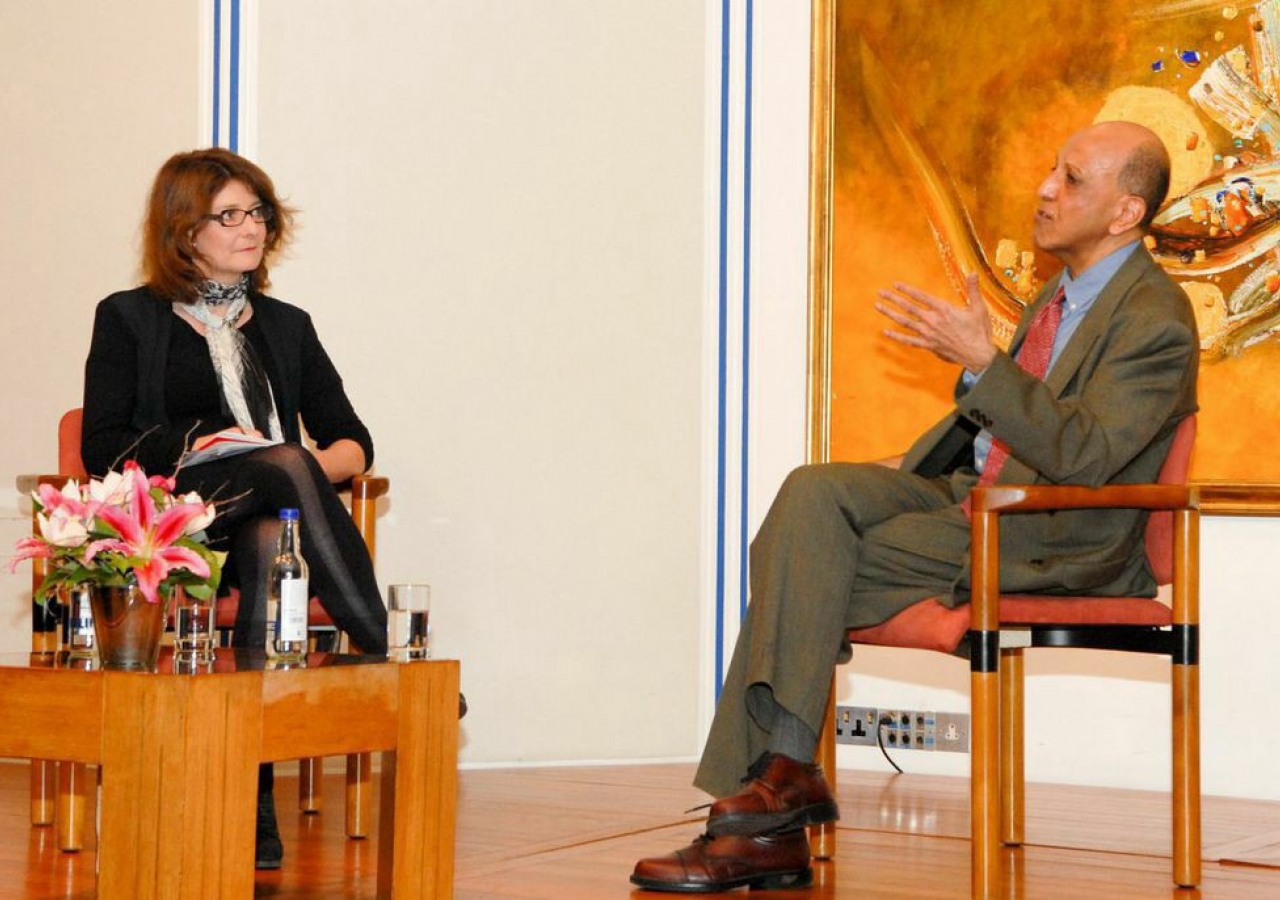 Dr Amyn B. Sajoo in conversation with Innes Bowen. Ismaili Council for the UK.