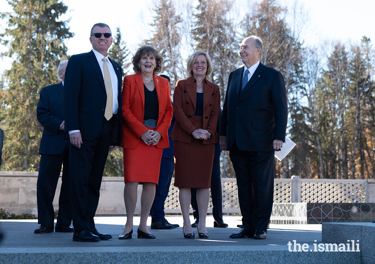 From left: University of Alberta President David Turpin, Lieutenant Governor of Alberta Lois Mitchell, Premier of Alberta Rachel Notley, and Mawlana Hazar Imam take in the beautiful views of the Aga Khan Garden.