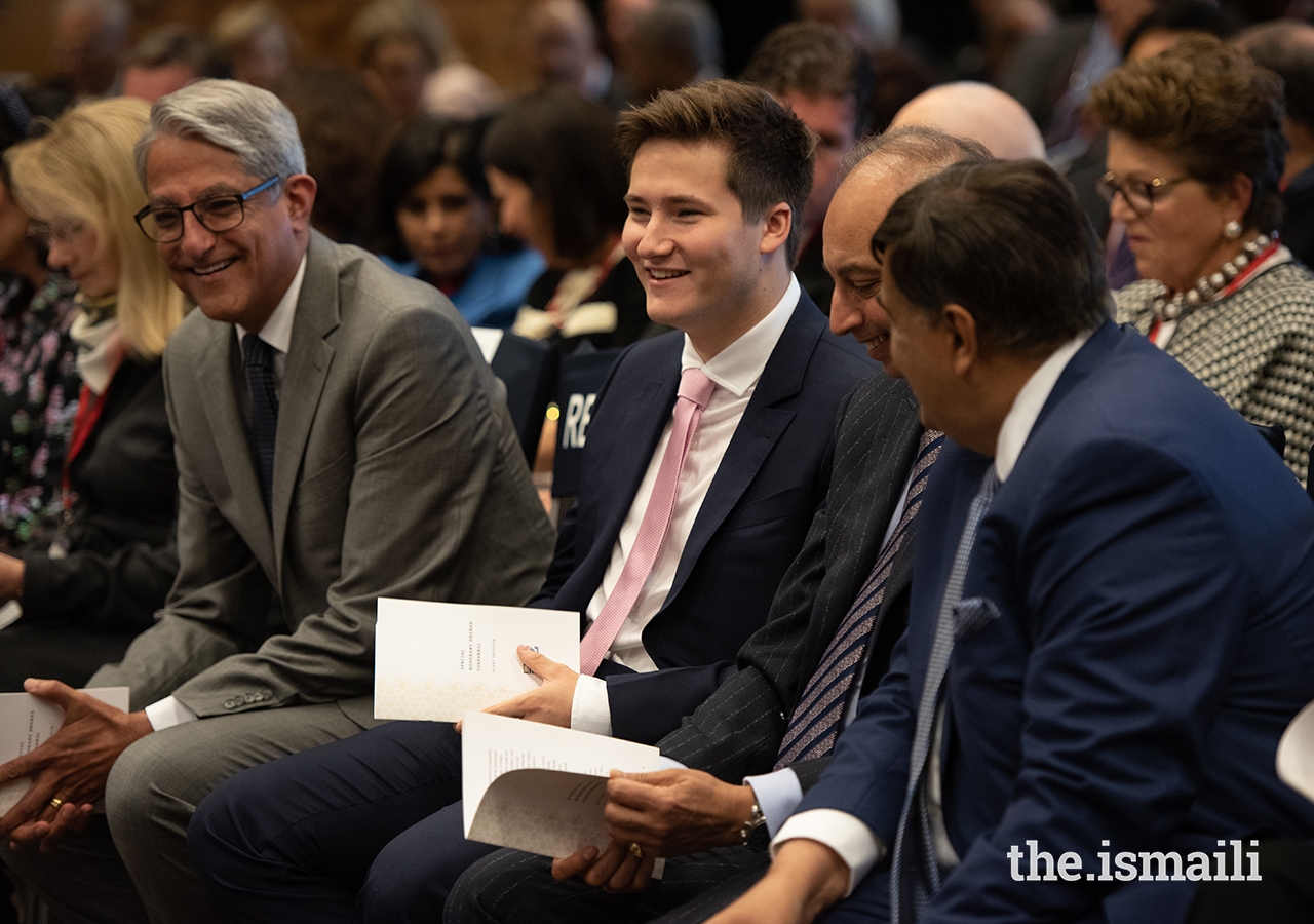 Aga Khan Council for Canada President Malik Talib, AKDN Resident Representative for Canada Dr Mahmoud Eboo, and Head of Department of Jamati Institutions Dr Shafik Sachedina in conversation with with Prince Aly Muhammad while awaiting the start of the honorary degree ceremony.