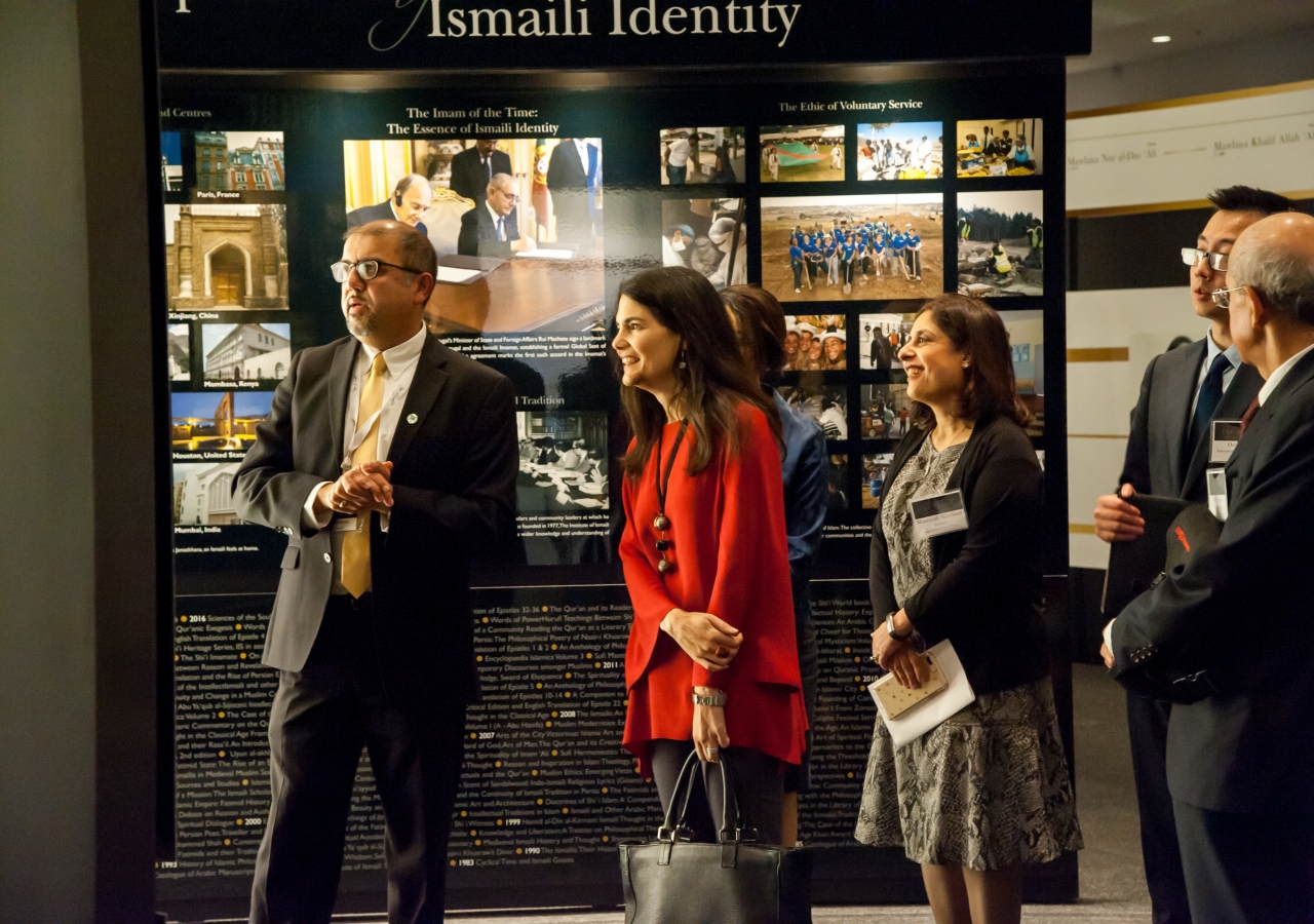 Muizz Kheraj giving a guided tour to Deputy Mayor Nina Hachigian, in the company of President Muneerah of the Ismaili Council for the Western US