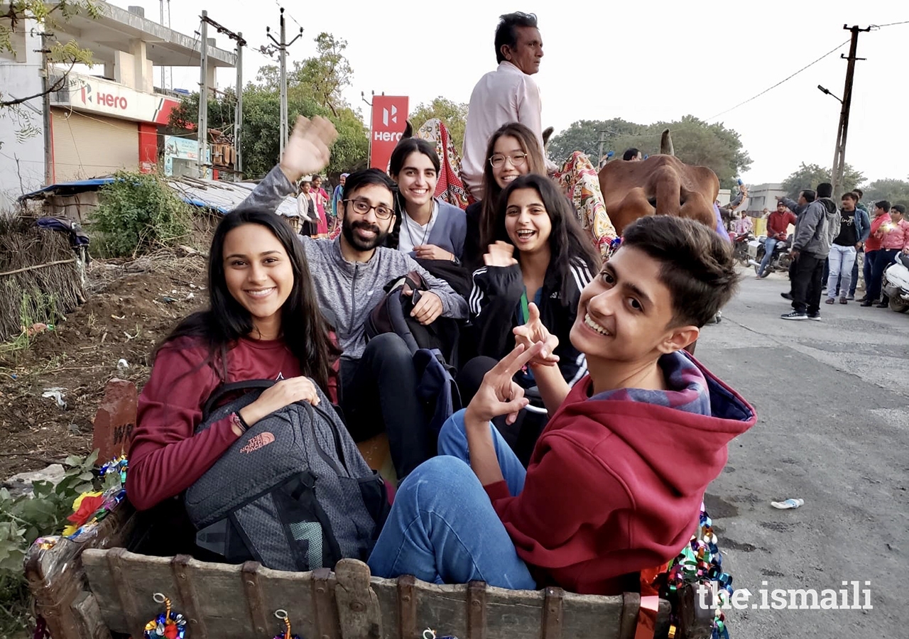 GE Expedition participants experience a bullock cart ride in Malia Hatina.