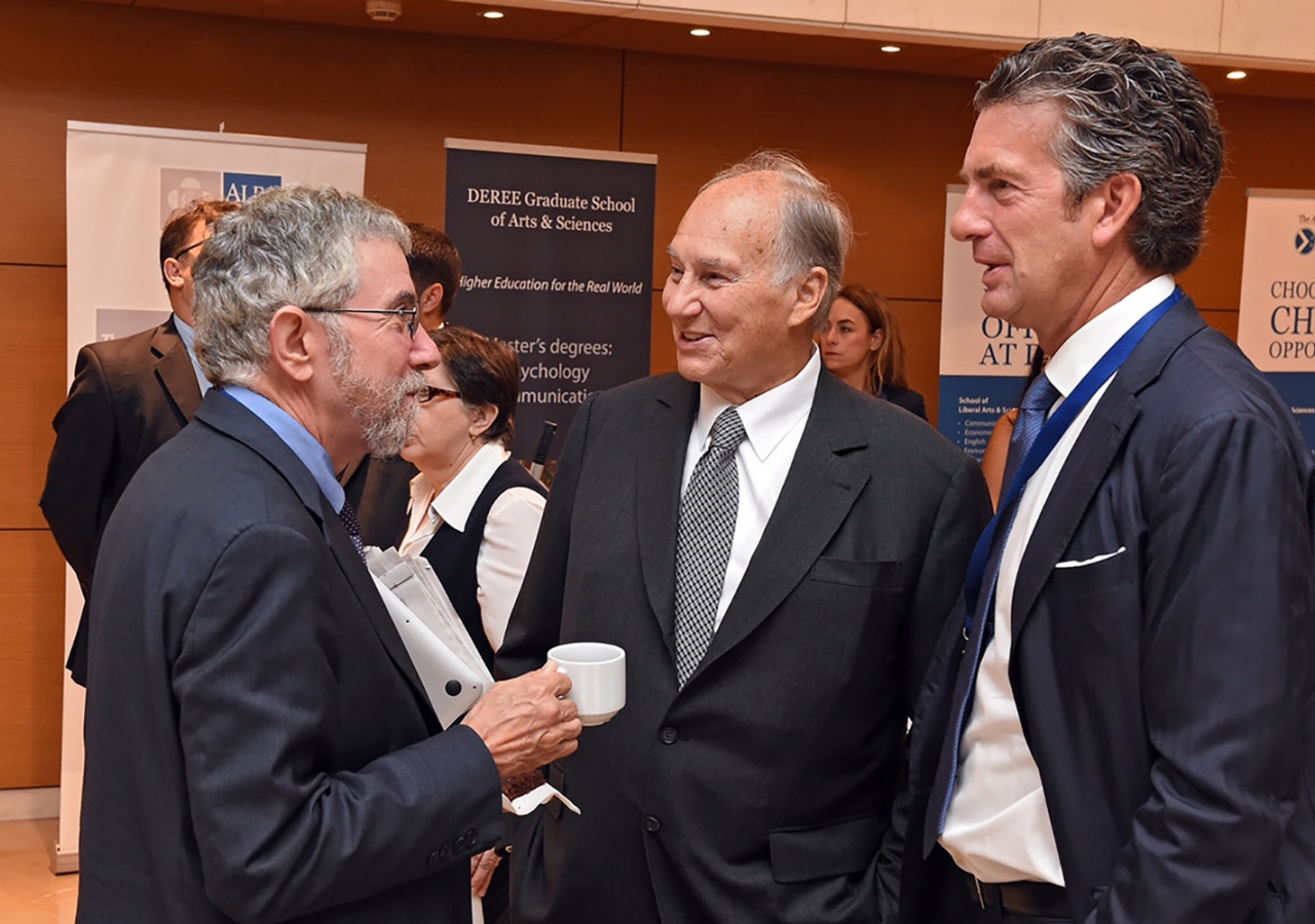 Mawlana Hazar Imam speaks with Stephen Dunbar-Johnson, President, International at The New York Times and Nobel-winning economist Paul Krugman, op-ed columnist at the New York Times. AKDN / Gary Otte