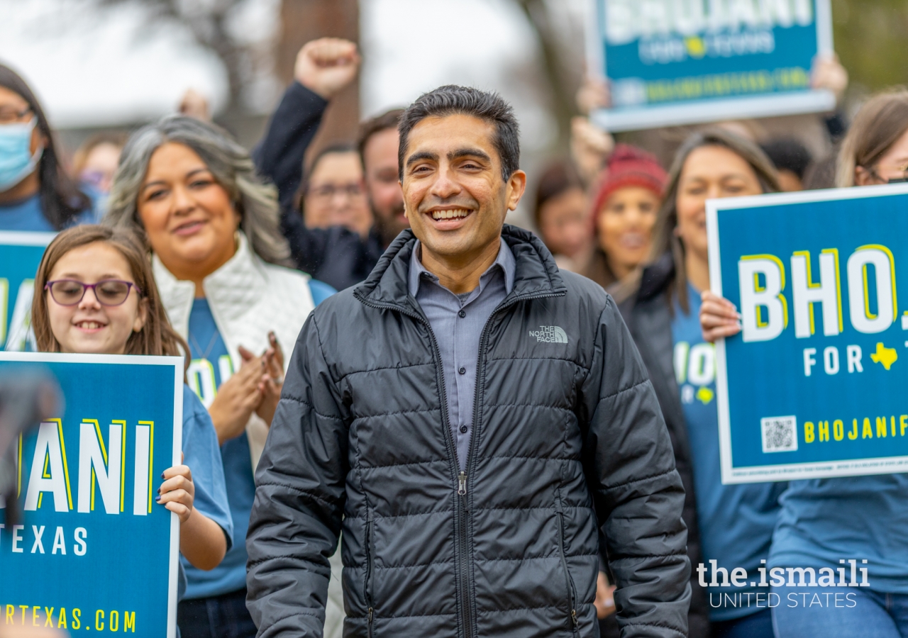 Salman Bhojani campaigning for the Texas House of Representatives