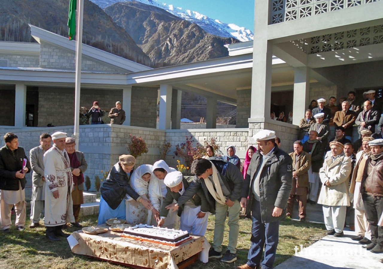 Leaders and members of the Jamat celebrate Salgirah Khushiali at Gitch Jamatkhana.