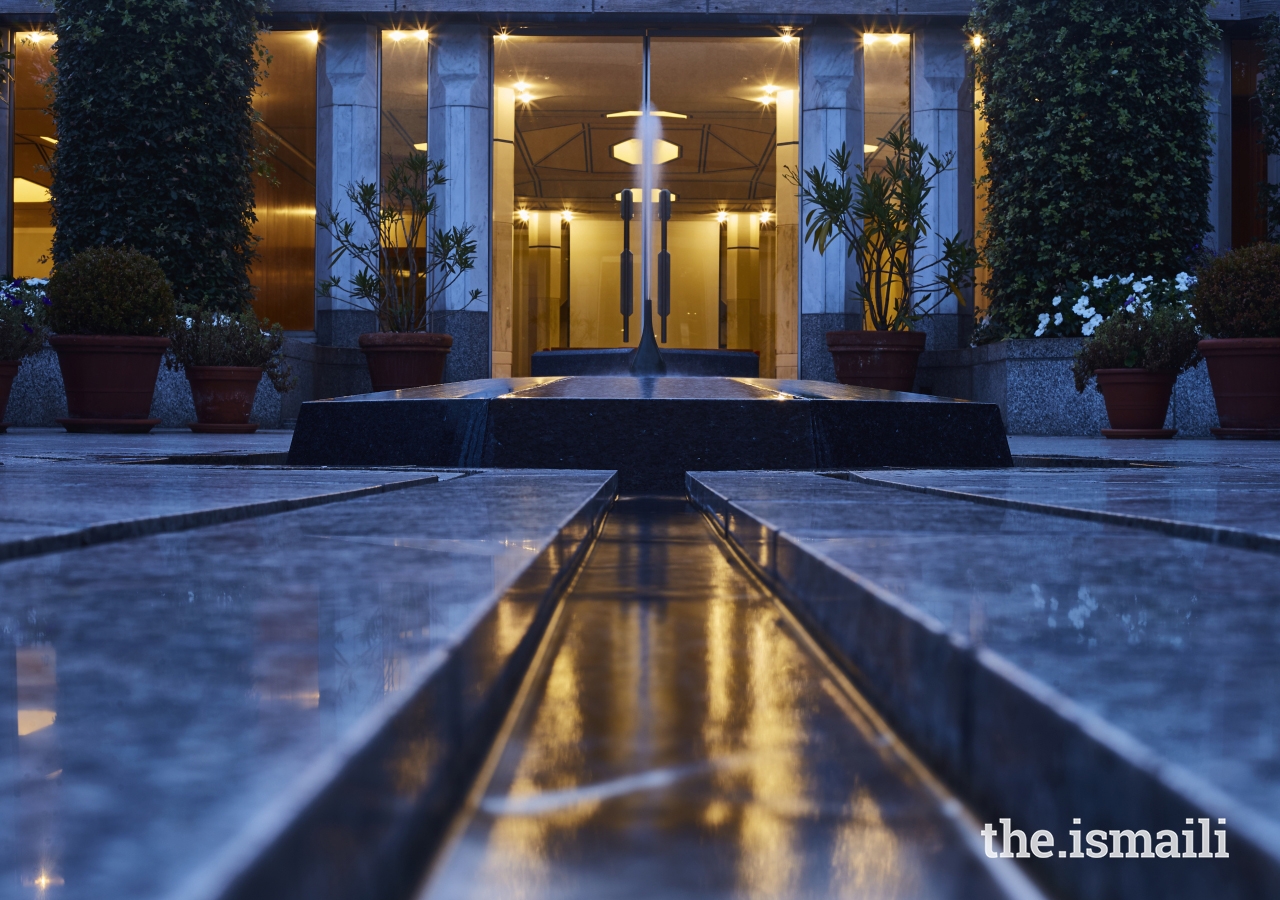 A fountain located in the rooftop garden at the Ismaili Centre, London