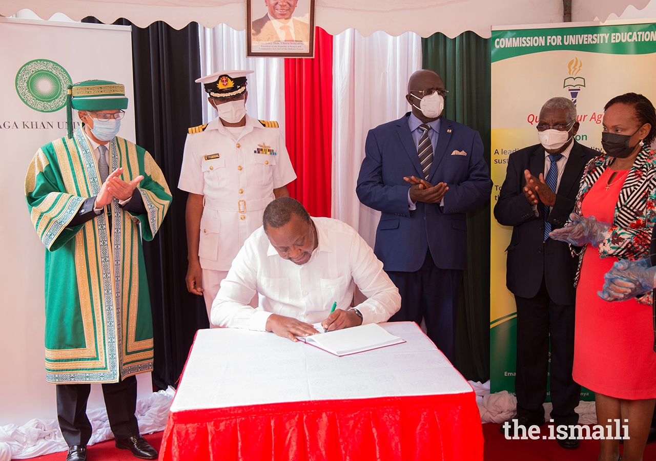 President Uhuru Kenyatta presented the Aga Khan University with a newly granted charter at a special ceremony held in Nairobi on 11 June 2021.