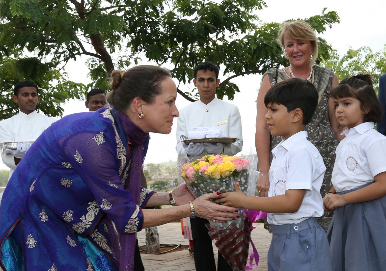 Junior School students welcome Princess Zahra with flowers at the Aga Khan Academy, Hyderabad. Ahmed Charania